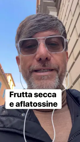 Frutta secca e aflatossine, cosa scegliere facendo la spesa  #danielepaci #agronomo #spesa #noci #mandorla  