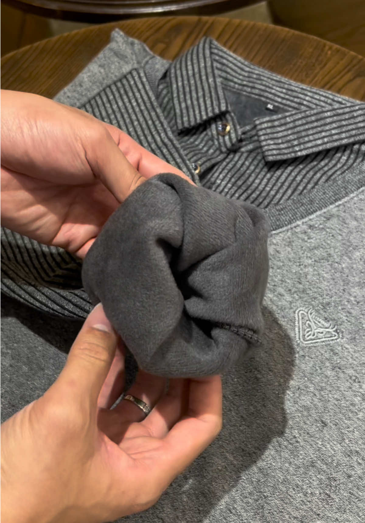 Áo len ấm áp bố sẽ rất thích #aolennam #aolenhanquoc #xuhuong #thinhhanhtiktok #aolen 