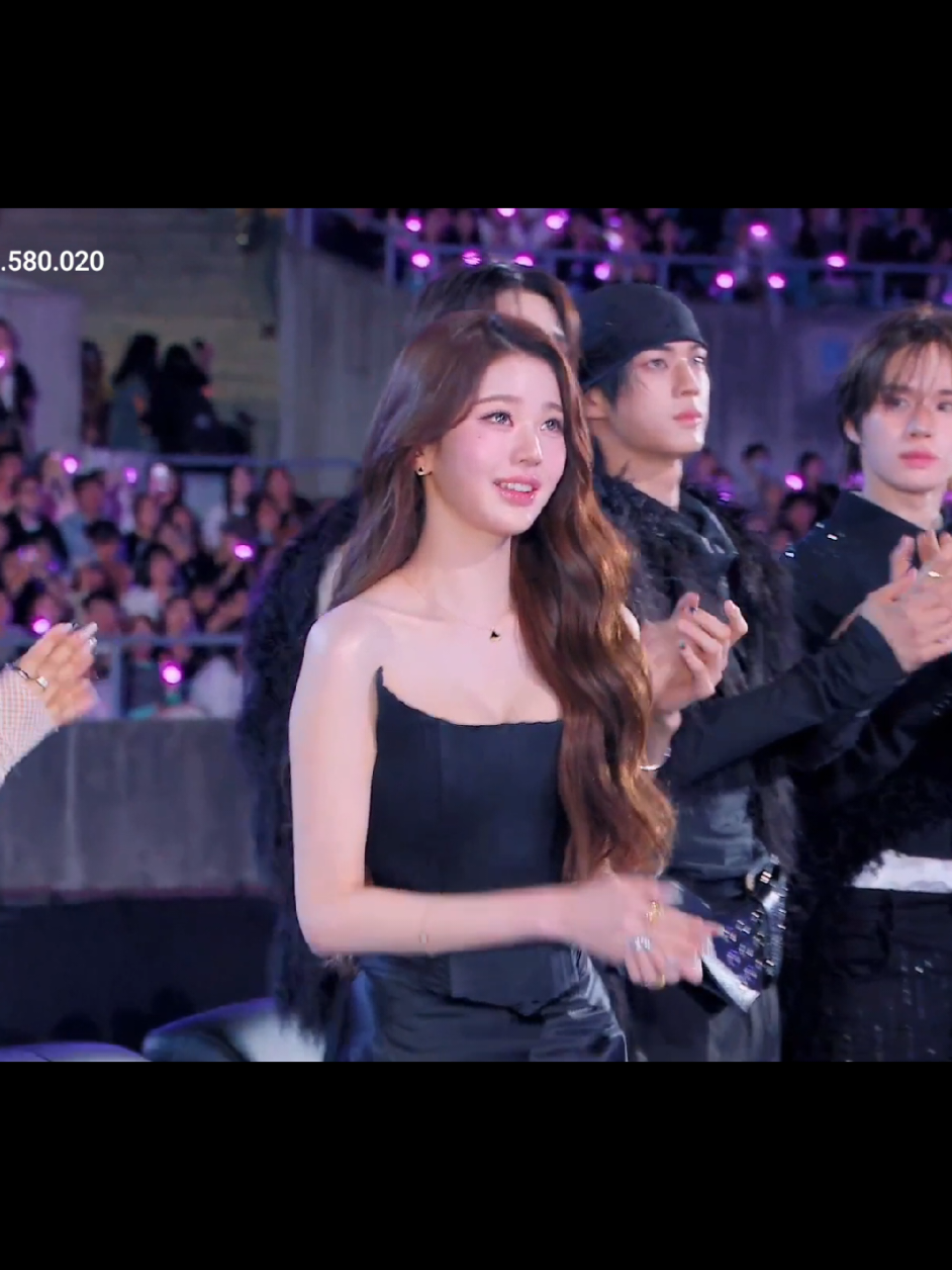 congratulations for more one award wonyoung #ive #wonyoung #jangwonyoung #장원영 #원영 