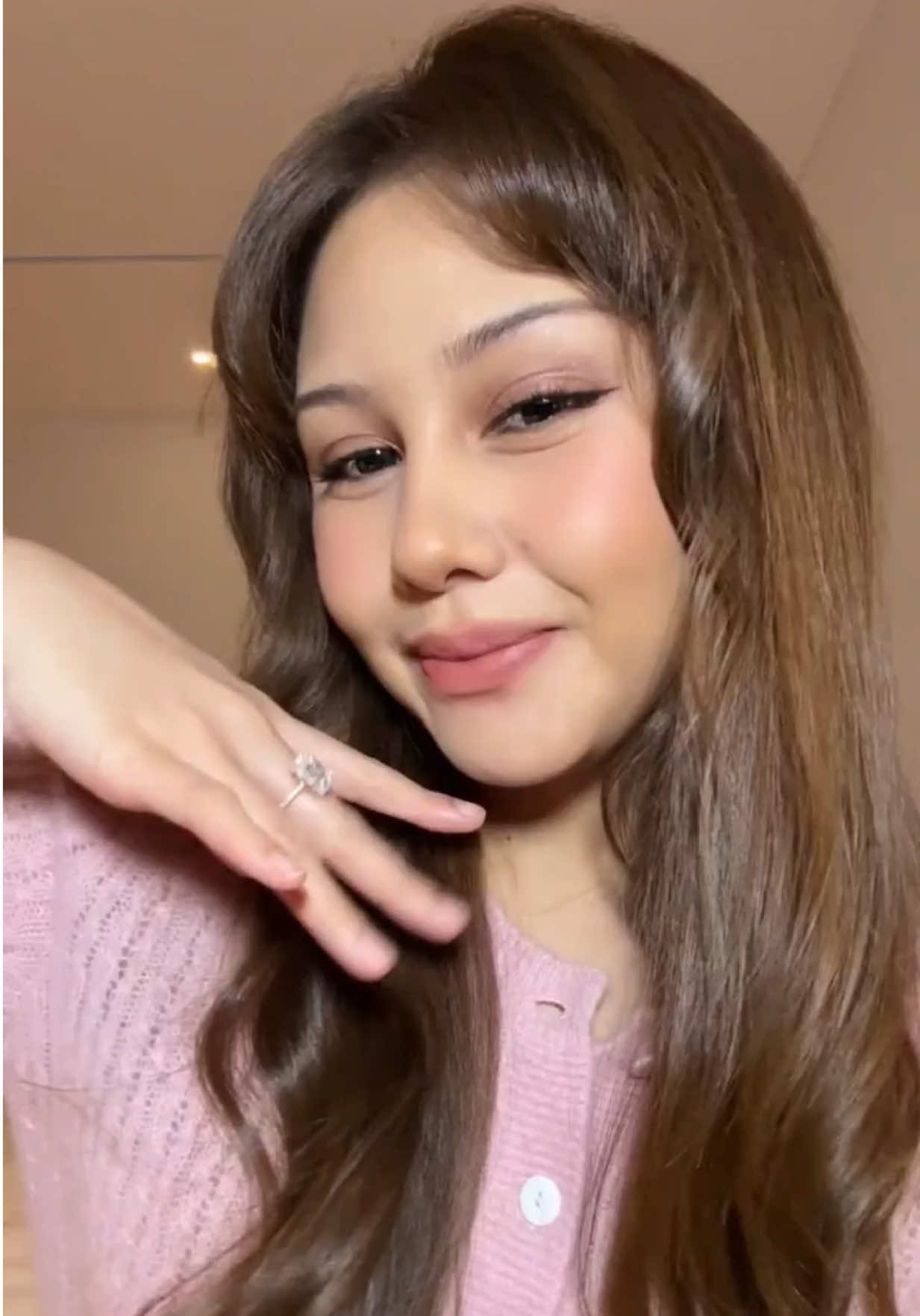 night out glow✨✨ @Implora Cosmetics #GlowingBikinPangling 