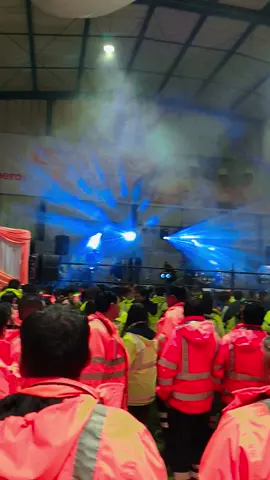 La hora loca 🤠😎 Feliz día 🎉 a todas las amistades del rubro minero  #peru #fey #mineros #dia 