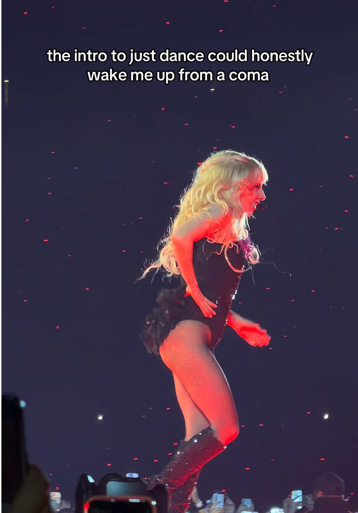 anyone else start levitating hearing those opening beats @ladygaga #ladygaga #melbourne #mayhemball #concert #mayhem @Live Nation AU 