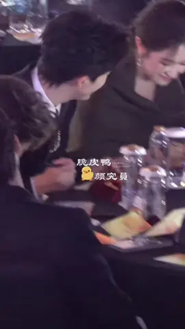 Ngao Thụy Bằng & Lý Lan Địch lén chuyền giấy trong giờ học! 📄😆ko biết nói gì mà phải viết giấy #ngaothuybang #lylandich 