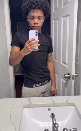 Been a while I posted tho this my last post for the year maybe lol 😂 #makemefamous #unshadowbanme #views #400k #trend 