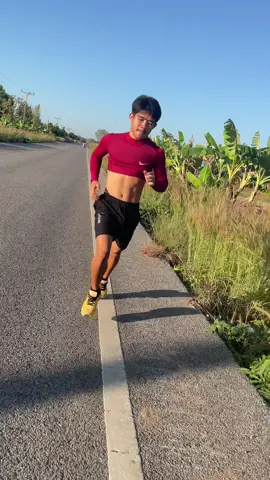 ทำร่างกายไปช่วงนี้🏃💨🥊 #ทรัพย์เจริญทีม #มวยไทยไก่ชน #เพชรมาลัย #ฝากติดตามด้วย ติ๊กต๊อกใหม่