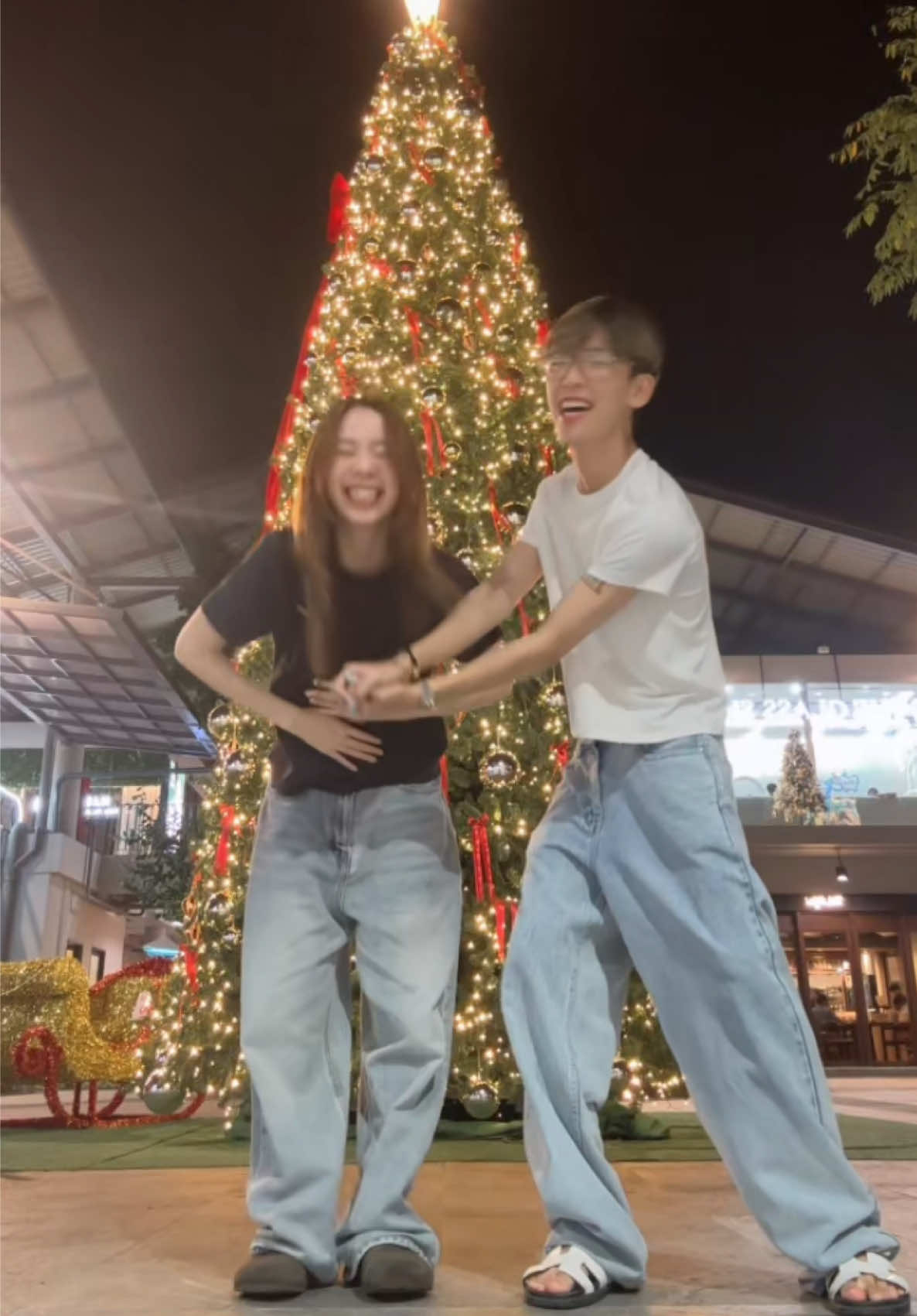 i 🫶 christmasssss @pmpommr 