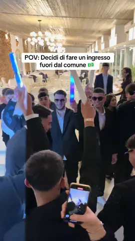 POV: Decidi di fare un ingresso fuori dal comune 🇧🇷  🎧 @Lorenzo Tondo  #exclusivesound #ingresso #festeggiato #diciottesimo #brasil 