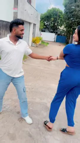 ඇත්ත දෝනීවම හම්බුනා එහෙනම් ....❤️🫰 . . @Deshani Nehara    #CapCut #viralvideotiktok #1millionaudition #donisong #viraldance 