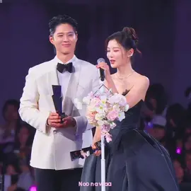 Ahjin lu dah ganti pasangan lagi wkwkw #kimyoojung #parkbogum #loveinthemoonlight #aaa2025 