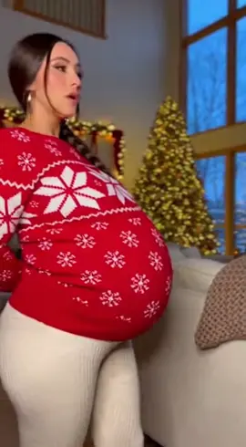 Exhausted Pregnant woman walking #p#pregnantbellyb#bellyexpansionp#preggob#babybumpp#pregnant