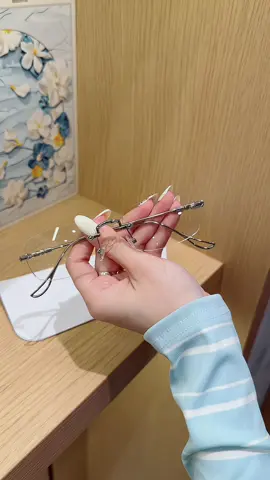 #viralvideo #review #kinhchongtiauv #kinhkhongvien 