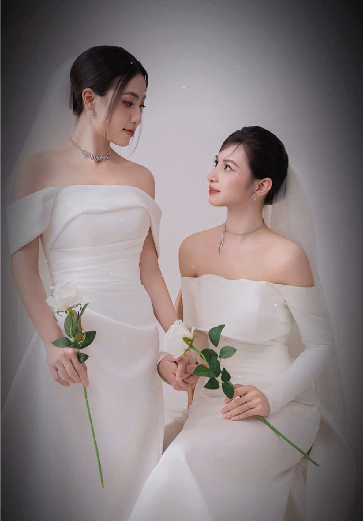 Các bạn cưới chậm thôi chờ chúng mình với 👰🏼❤️🥰#girllovegirl🏳️‍🌈 #bachhop🌈 #lesbian #embenhongnheo🍭 @thuylynne 