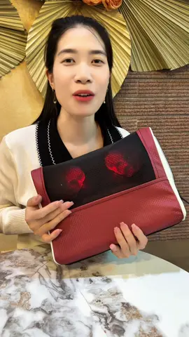 Gối massage Cổ Vai Gáy Hồng Ngoại #xh #goimassage #goimassagecovaigay #goimassagehongngoai #goimassagedachucnang 