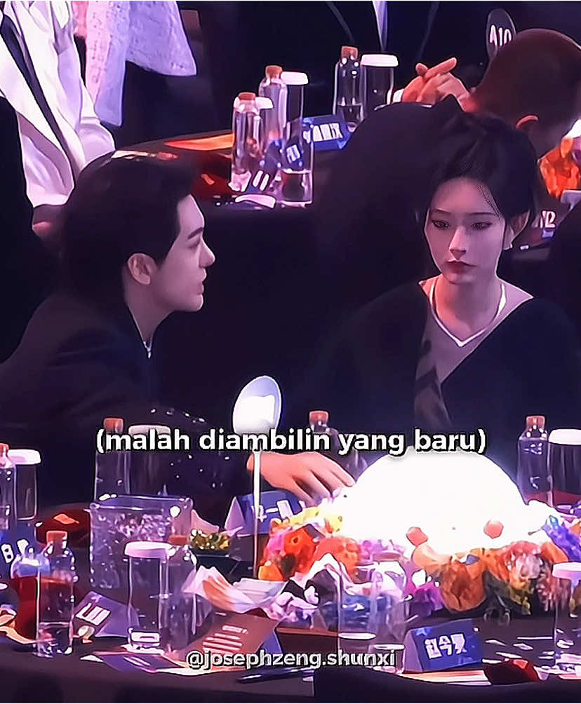 lagi ga momong coklat, tapi momong majikannya — #zengshunxi #josephzeng #mengziyi #iqiyiscreamnight2025 #cdrama #chineseactor 