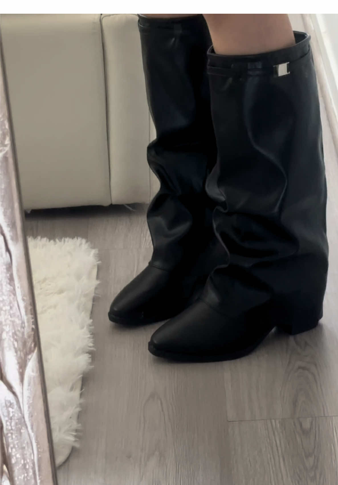 the best winter boots🖤 #winter #boots #tiktokshop #fyp 