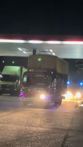 Detik detik sebelum di parani 🤣🔥 @𝘺𝘰𝘩𝘢𝘯𝘥𝘪𝘦_𝘤𝘰 @𝗮𝗱𝗶𝘁99𝗶𝗾 #efyepee #fyp #81barat #trukoleng #truestory 