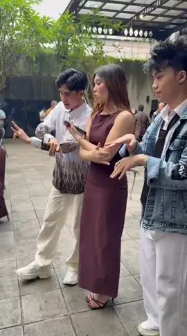 senang banget.....🥰❣️ di kirimin video sama teman video asli da5_sridevi08
