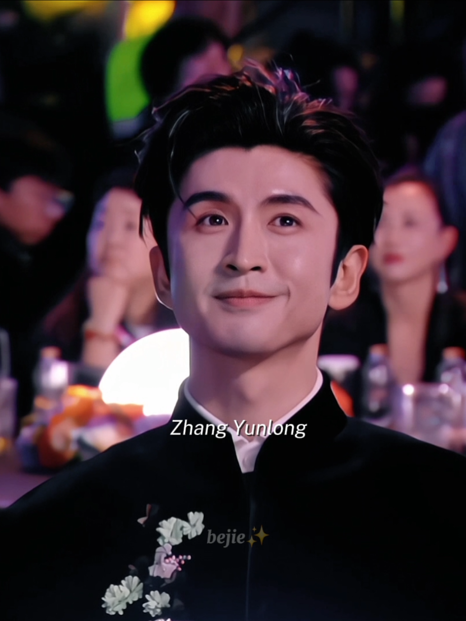 cakep-cakep banget ihhhh😍🫶 pacar kalian dateng gak ke acara iQIYI scream night?🤣 #fyp #chineseactor #cdrama #iqiyiscreamnight2025 #iqiyi 