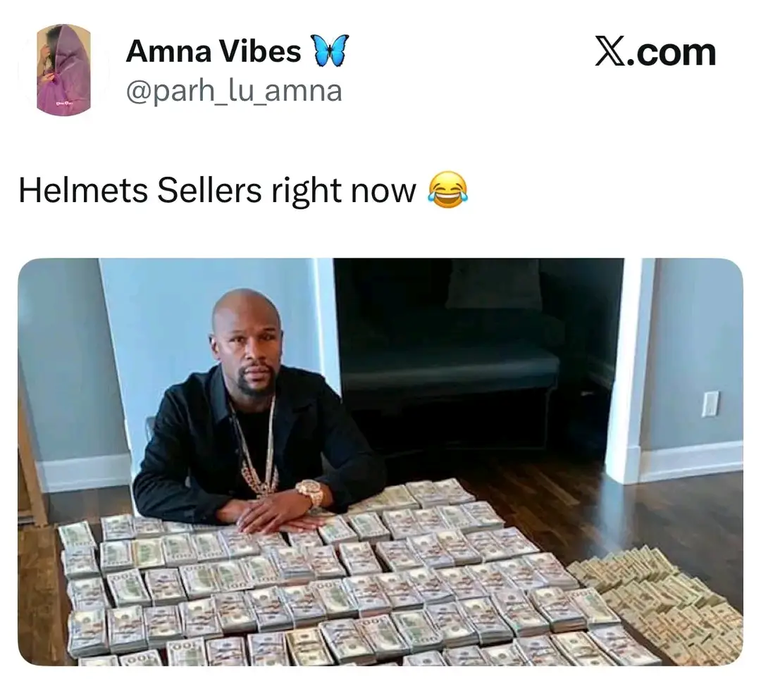 Helmets seller right now 😂🥱 #viralvideo #unfreezemyacount #goviral #fyp #viralvideo 