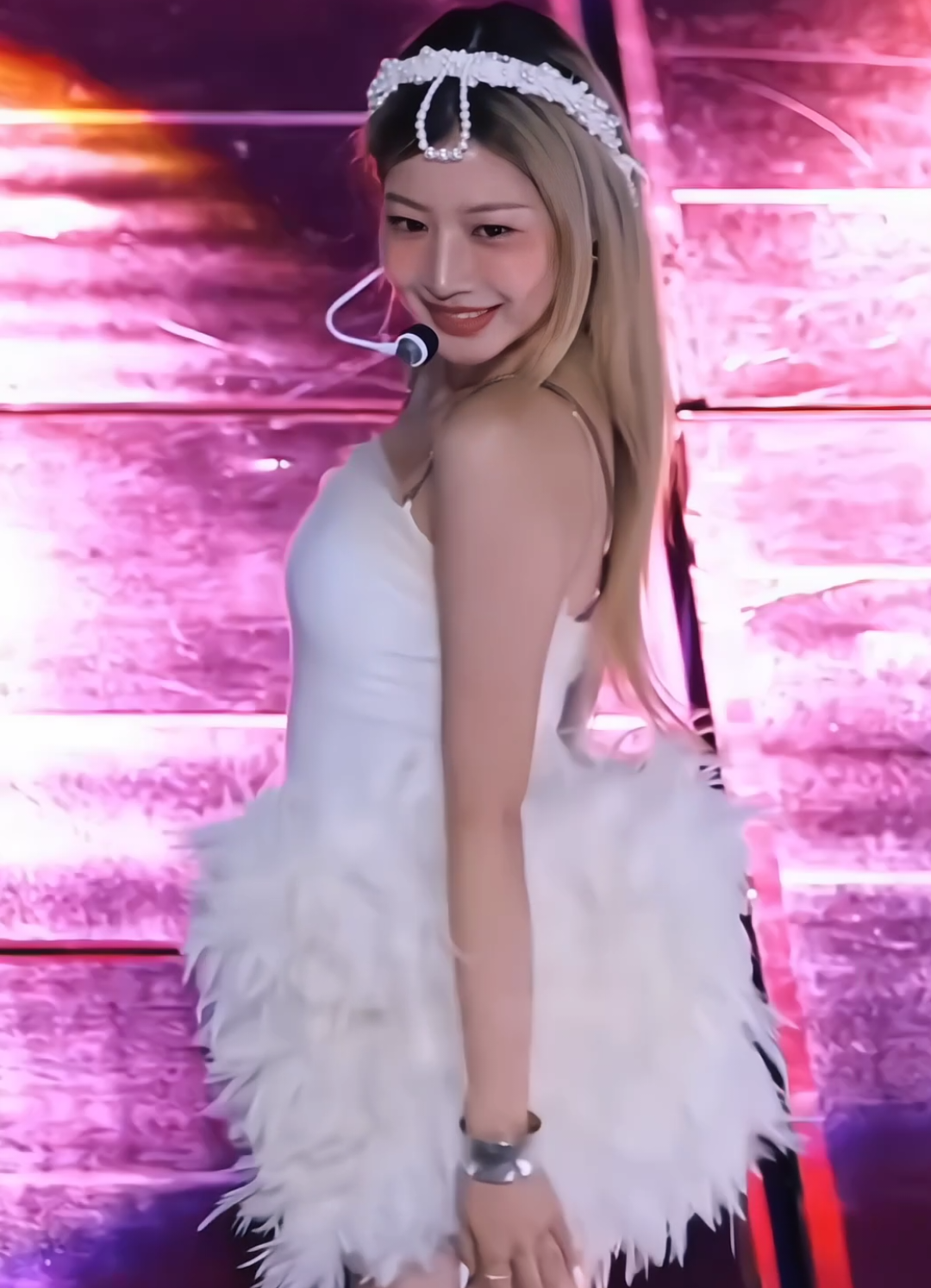 #fiftyfiftyyewon Yewon - Eeny meeny miny moe #fiftyfifty #yewon #fyp 