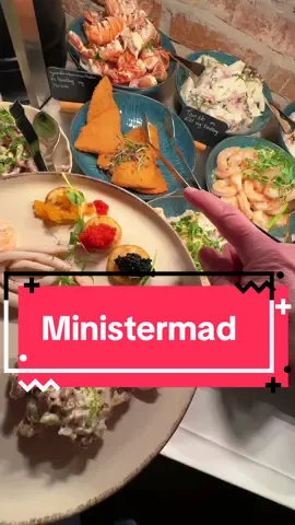 Svarer @Dianabehøverikkeetlogin🪩 og sjovt nok er det ligegyldigt om det er en venstreorienteret eller højre-orienteret minister. Det er det her de tager, for de gør det samme hver gang ligesom når de skal løse problemerne i det danske kongerige. 