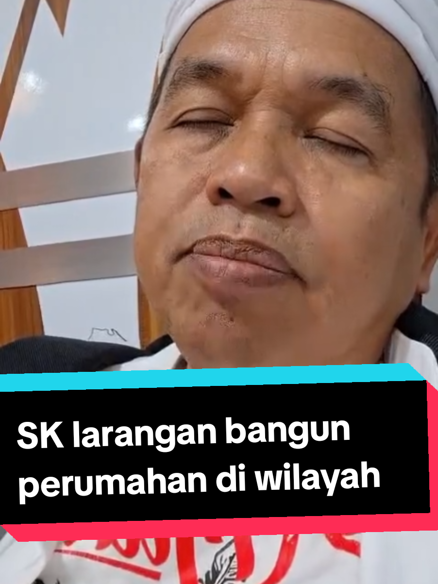 kang dedi mulyadi berkoordinasi dengan staff nya berencana membuat SK larangan pembangunan perumahan di lahan hijau produktif. sc. : dedimulyadiofficial tiktok #aceh #banjir #kdm #dedimulyadi #kangdedimulyadi 