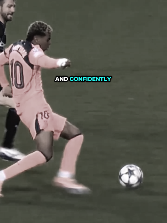 5 ways to stand out in football trials. ‎These are the things scouts look for. ‎ ‎#FootballTrials #GetScouted #StandOut #BecomeAPro #FootballTips 