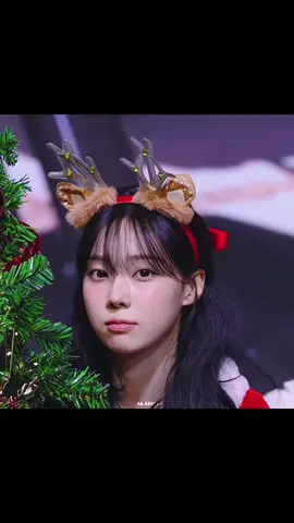 winter idol yang mentalnya kuat loh, padahal rumor tentang dia masih panas tapi dia bisa muncul demi fans yang udah nungguin dia, dia masih bisa senyum di saat orang lain hate dia sebanyak itu 😭😭 #winter #aespa #fyp 