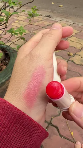 Son dưỡng Gạo Cỏ Mềm #sonduongmoi #sonduonggaocomem #sonduongcomem #xuhuong #viralvideo  @Cô Lam review  @Cô Lam review  @Cô Lam review 