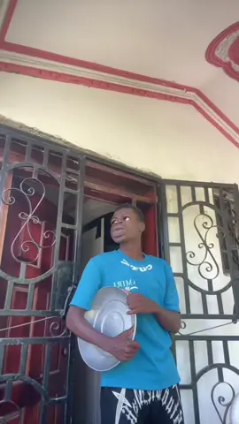 🎉 *GRANDE ANNONCE !* 🎉   Ce *23 décembre*, ne ratez pas notre *match en live sur TikTok* ! 🔥   Une belle occasion de finir l’année en force, de passer un bon moment et surtout… de *demander votre soutien* 🙌. Nous avons *besoin de quelques personnes motivées* pour *nous aider à gagner* ce match. Si tu es prêt(e) à faire partie de l’équipe ou simplement nous encourager, *ta place est avec nous* ! 💪❤️ 👉 *Rejoins-nous en direct*, partage, commente et surtout… *soutiens-nous* comme jamais !   *Rendez-vous le 23 décembre !* #LiveTikTok #MatchSpecial #Soutien #TeamSpirit #23Décembre @Ouzz le fou 