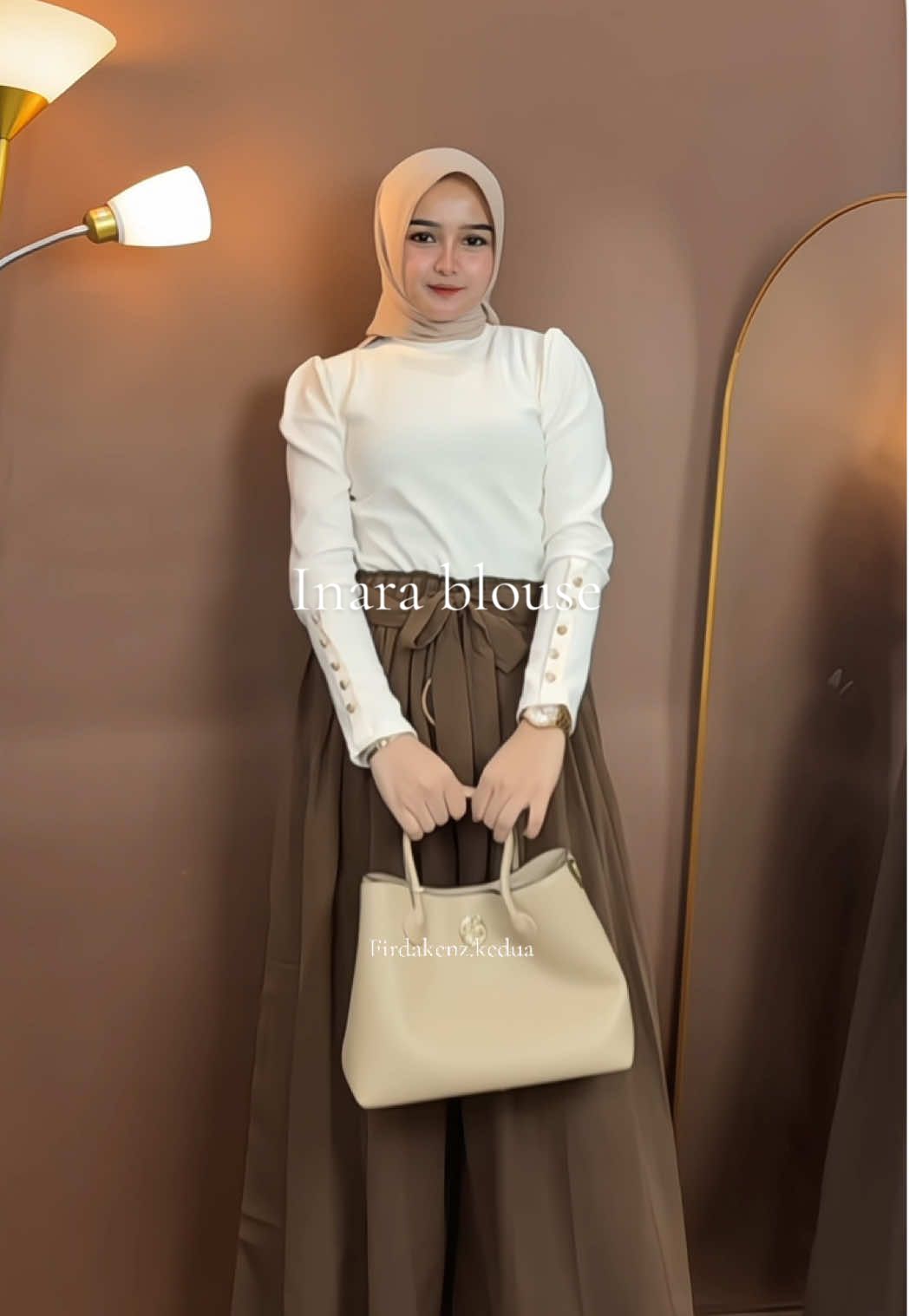 Blouse yg bisa di mix pke outfit apapun 😍✨#rekomendasi #atasan #blouse #atasanwanita #inspirasioutfit 