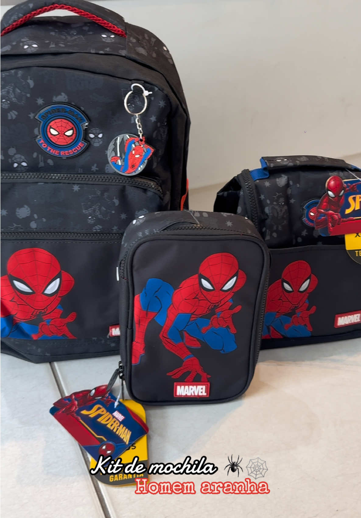 Kit de mochila Homem aranha🕷️🕸️🔥 #papelaria #papelariaonline #homemaranha 