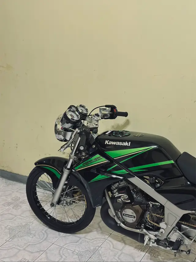 yang kamu anggap tertunda, bisa jadi sedang allah tata dengan sempurna #twostroke 