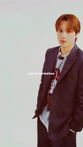 Baik buruknya kepeutusan mereka yaudah lah terserah mereka.. tapi kumaha atuh euy aku oge bingung. Sok lah aku mah mau nikmatin yang ada sekarang aja. Di dukung kok semasing masing nya kalian juga.. apa we kata mereka mah.  Udah bersyukur dengan update kalian semua ogeee… nu puguh mah Sehat sehat we warga bumi di dunia ini teh. #seasongreetings #exo #baekhyun #chen #xiumin 