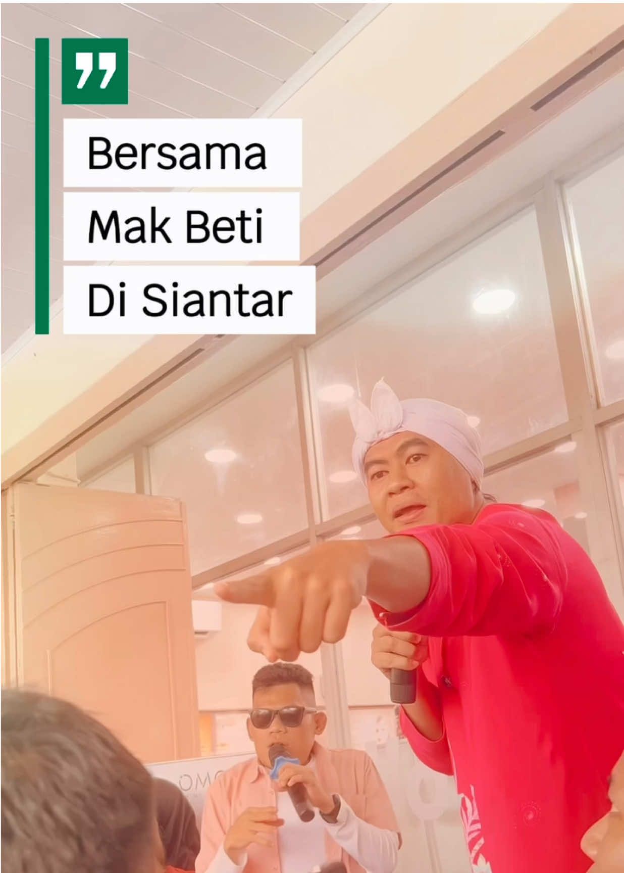 Mak Beti ngamok di Siantar sampek bagi-bagi hadiah  Gak rugi @missglam_indonesia ko buat Mak bet @Arif Muhammad ? ☺️  #makbeti #arifmuhammad #joel #siantar #capcut @MAK BETI FANBASE 4 