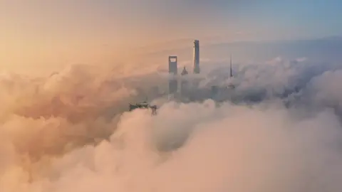After watching this video, would you consider coming to Shanghai and living here?#china #中国上海 #shanghai #travel 