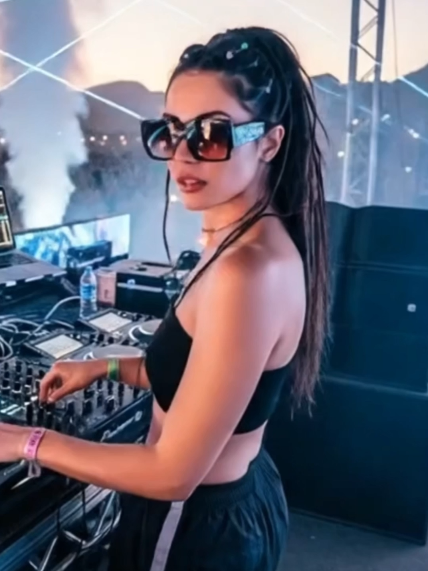 Deep Melodic Techno & Trance Journey SPECIAL Dj Kendall Rivers - Mix 2025 - Music in the Desert #dj #djs #electronicmusic #electronicmusicfestival #fypシ゚ #fyp #fy #edm