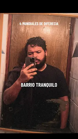 Hay 4 mundiales de diferencia en las fotos, curioso como podemos calcular el cambio humano basándonos en los mundiales  #humor #reflexiones #mundial 