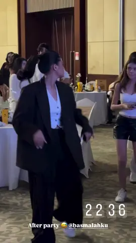 Eh udh ganti baju aja adek #basmalahgralind#sweetseventeen#birthdayparty#fyp#masukberanda