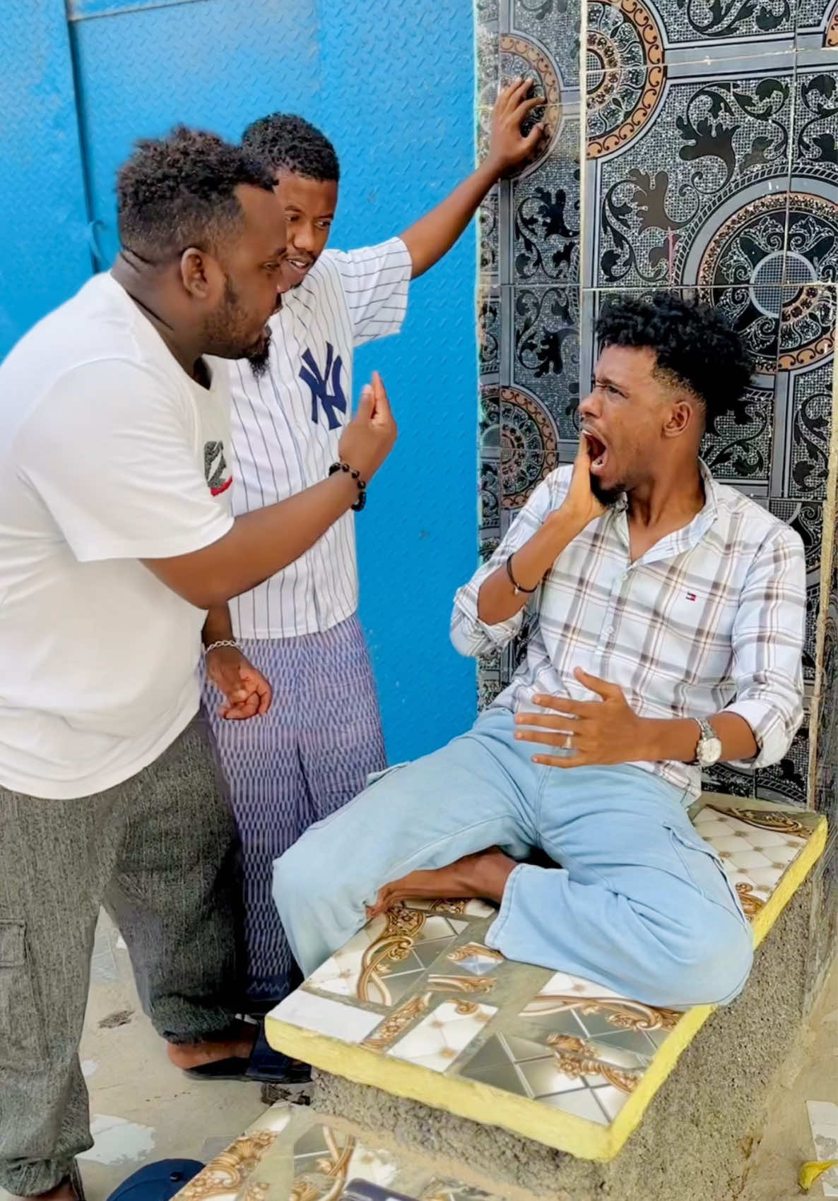 Meeqo dharbaxsho igu dhacday😭😂😂 #qeysar___7 #qeyska_manta #foryou #fyp #comedia 