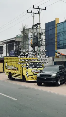 kopi segelas berasa berkelas. izinn🫸🏻