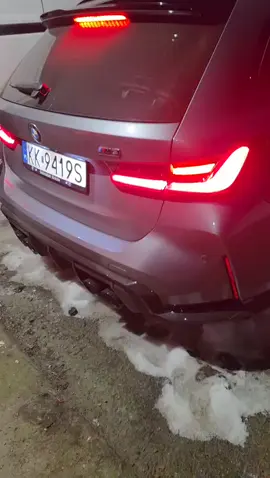 @Bartuś: jakieś kobitki chętne pojeździć priv