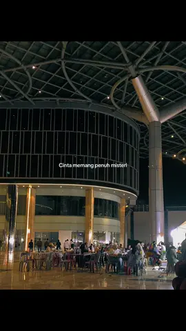 Singkat,jelas,asing #xyzcba #lyrics #fouryou 