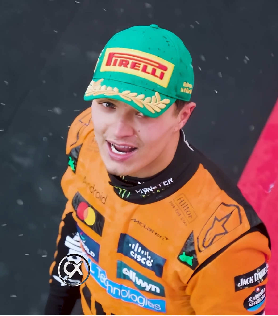 Final race of the year!! Max pole! #maxverstappenedit #oscarpiastriedit #landonorrisedit #f1driver #2025championship @azra ;) music: the chain by Fleetwood Mac 