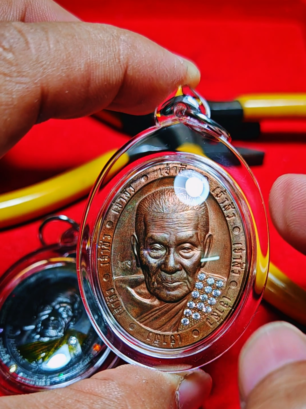 ใสใส🥰 #เลี่ยมพระ #เลี่ยมพระด้วยระบบเลเซอร์ #ที่พึ่งทางใจ #หลวงปู่อิ่ม_วัดทุ่งนาใหม่ #ศรัทธา 