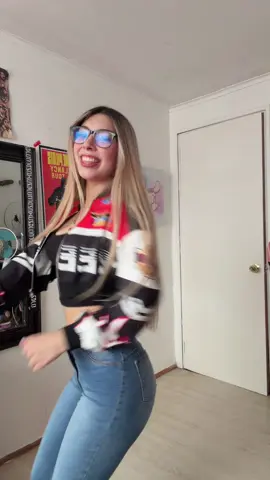 Quiero viajar el mundo contigo de conpañiaa