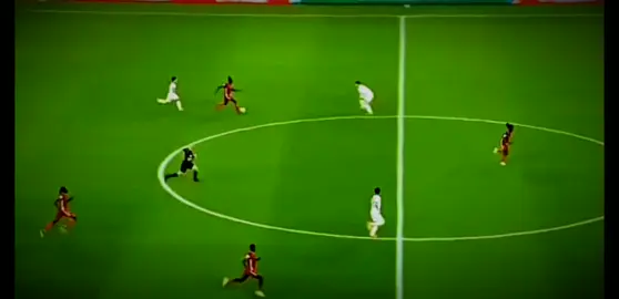 دفاع العراق 🇮🇶☠️#العراق #fyp #كره_القدم_قصه_عشق_لاينتهي🤩 #الشعب_الصيني_ماله_حل😂😂 