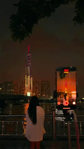 Từng là biểu tượng hot hit tại Saigon, tới giờ vẫn siu đẹpp #saigon #landmark81 