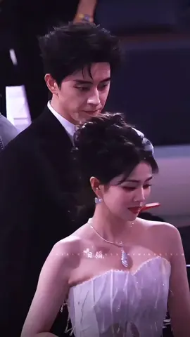 Ôi tấm lưng khi hai người bước lên nó uy nghi  🌙✨ #BạchLộc #NgaoThụyBằng #IqiyiScreamingNight2025 #MoonlightMystique #BạchNguyệtPhạnTinh  