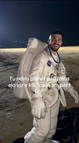 😭(ndihem shum keq)